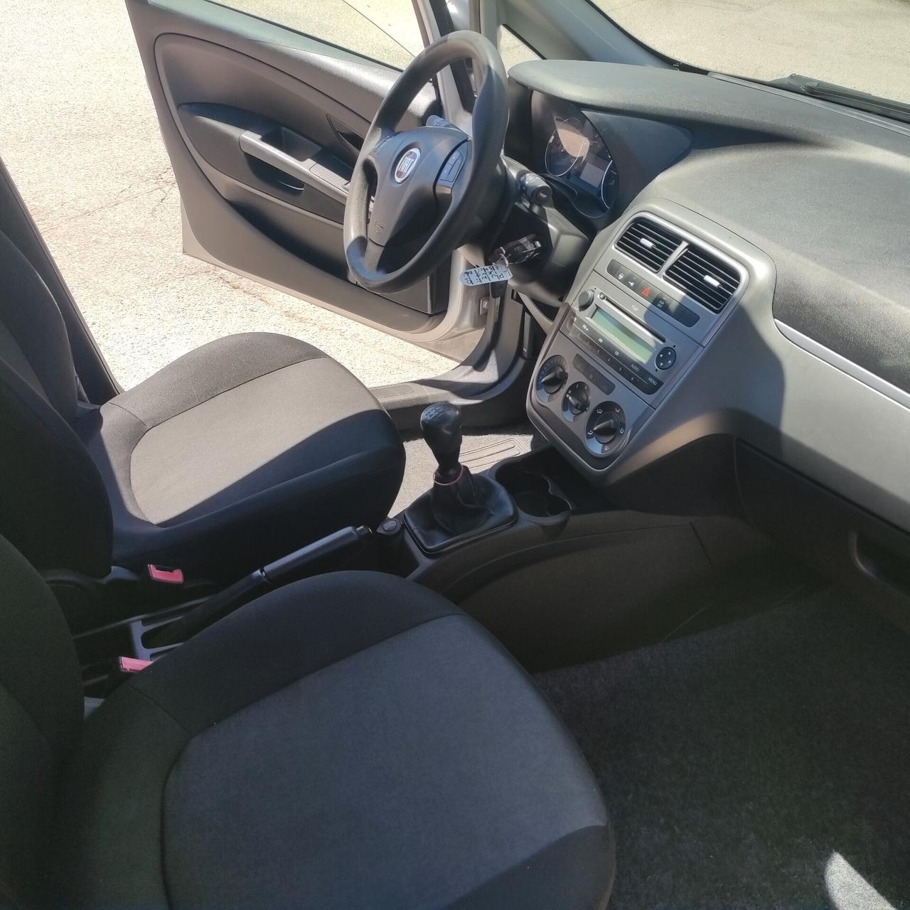 Fiat Punto 1.3 MJT II 75 CV 5 porte Street