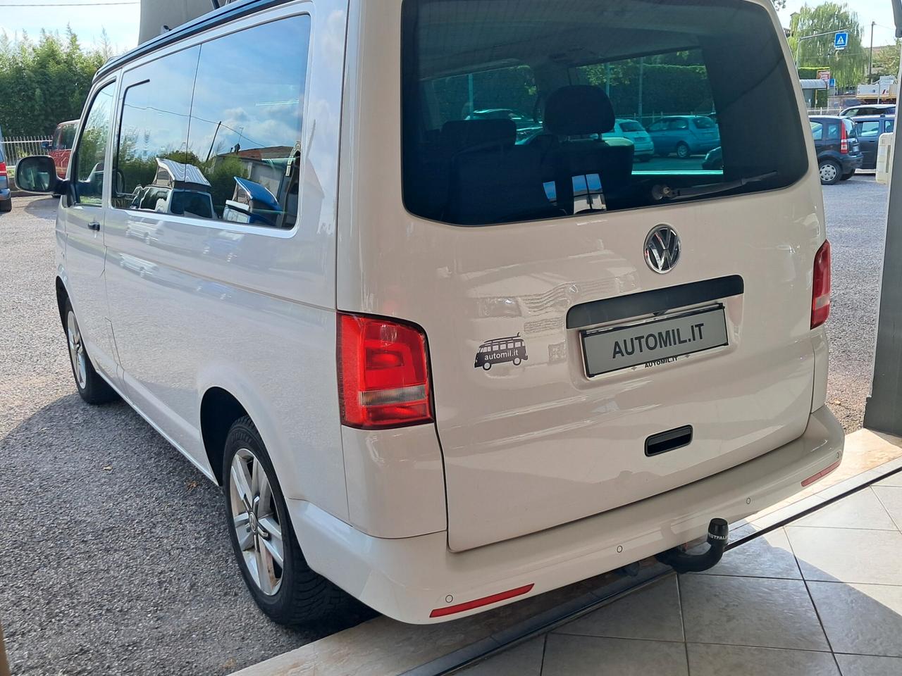 VOLKSWAGEN T5 CALIFORNIA BEACH 4MOTION 140 CV AUTOCARAVAN