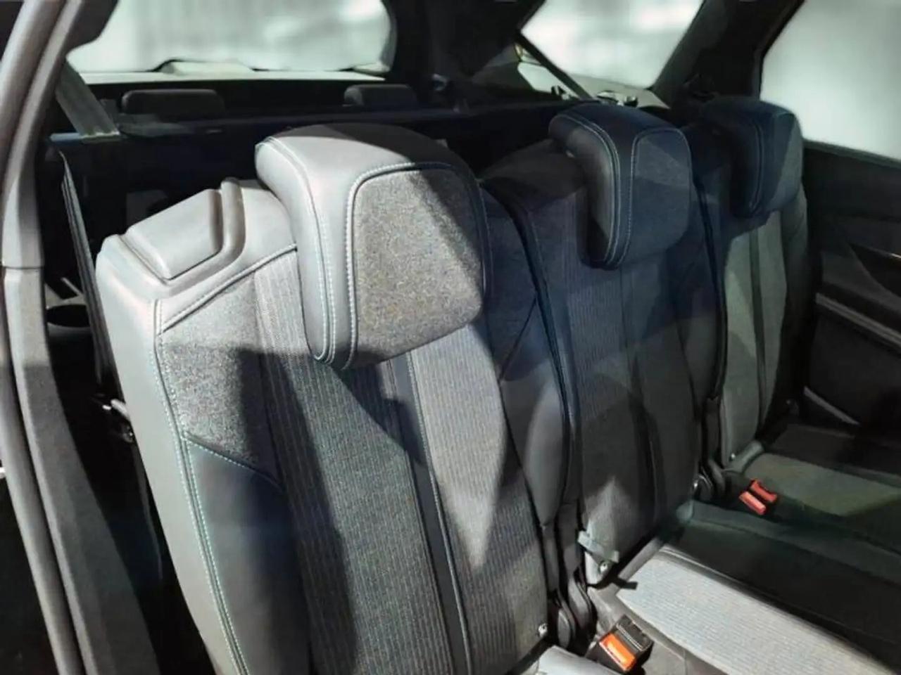 Peugeot 5008 BlueHDi 180 S&S EAT8 Allure Pack