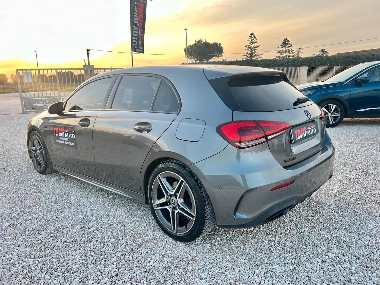 Mercedes-benz A 250 Premium 224 cv