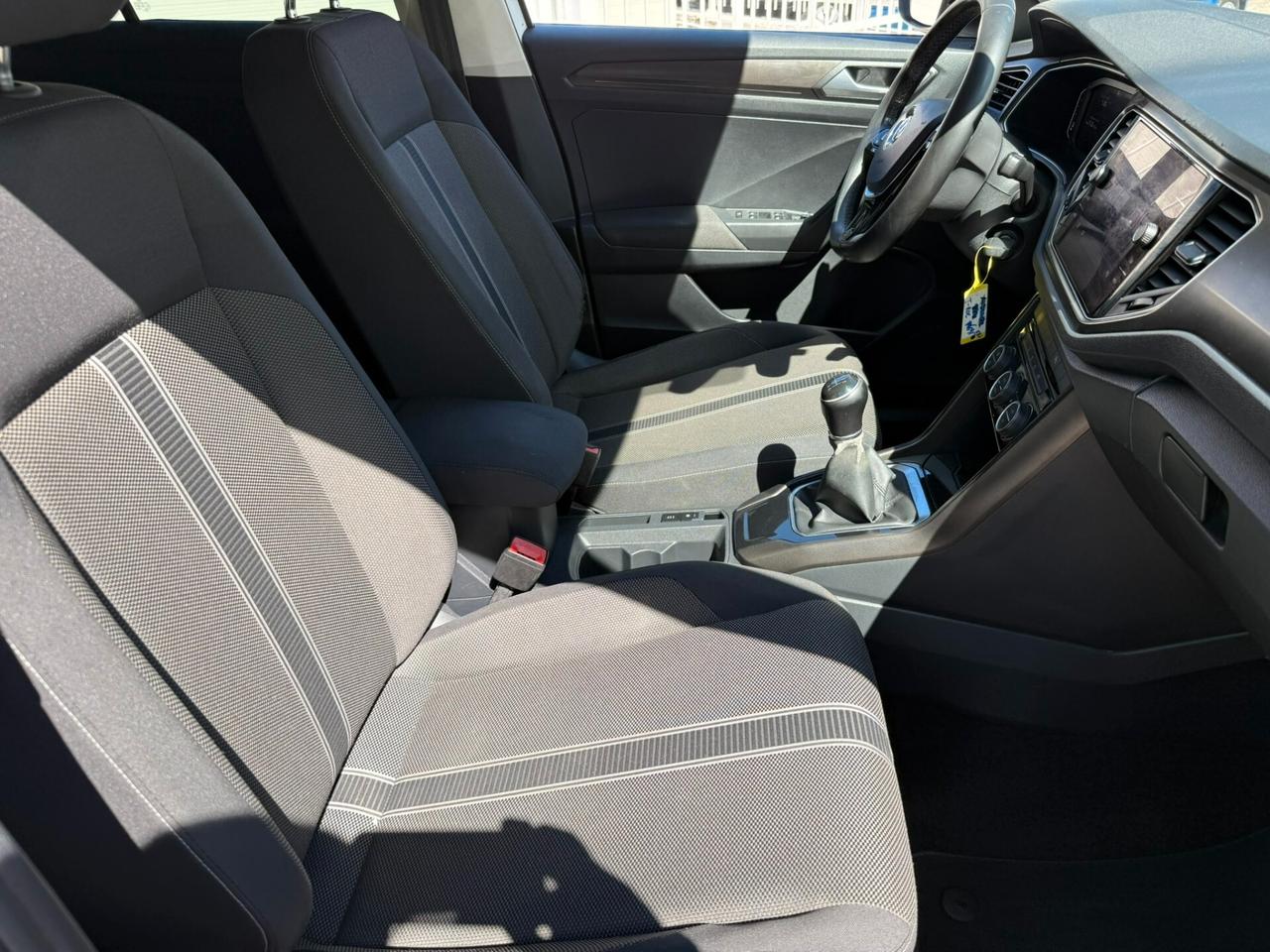Volkswagen T-Roc 1.0 TSI 115 CV StBlueMotion Gancio di Traino