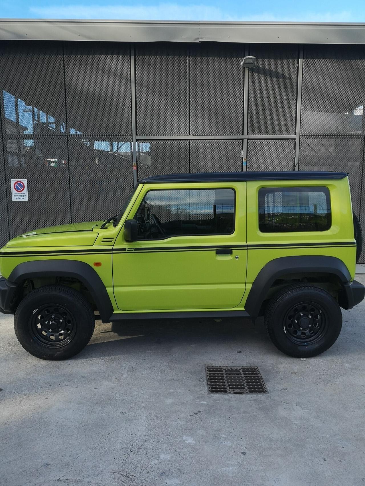 Suzuki Jimny 1.5 102cv 4x4 - Garanzia 12 Mesi
