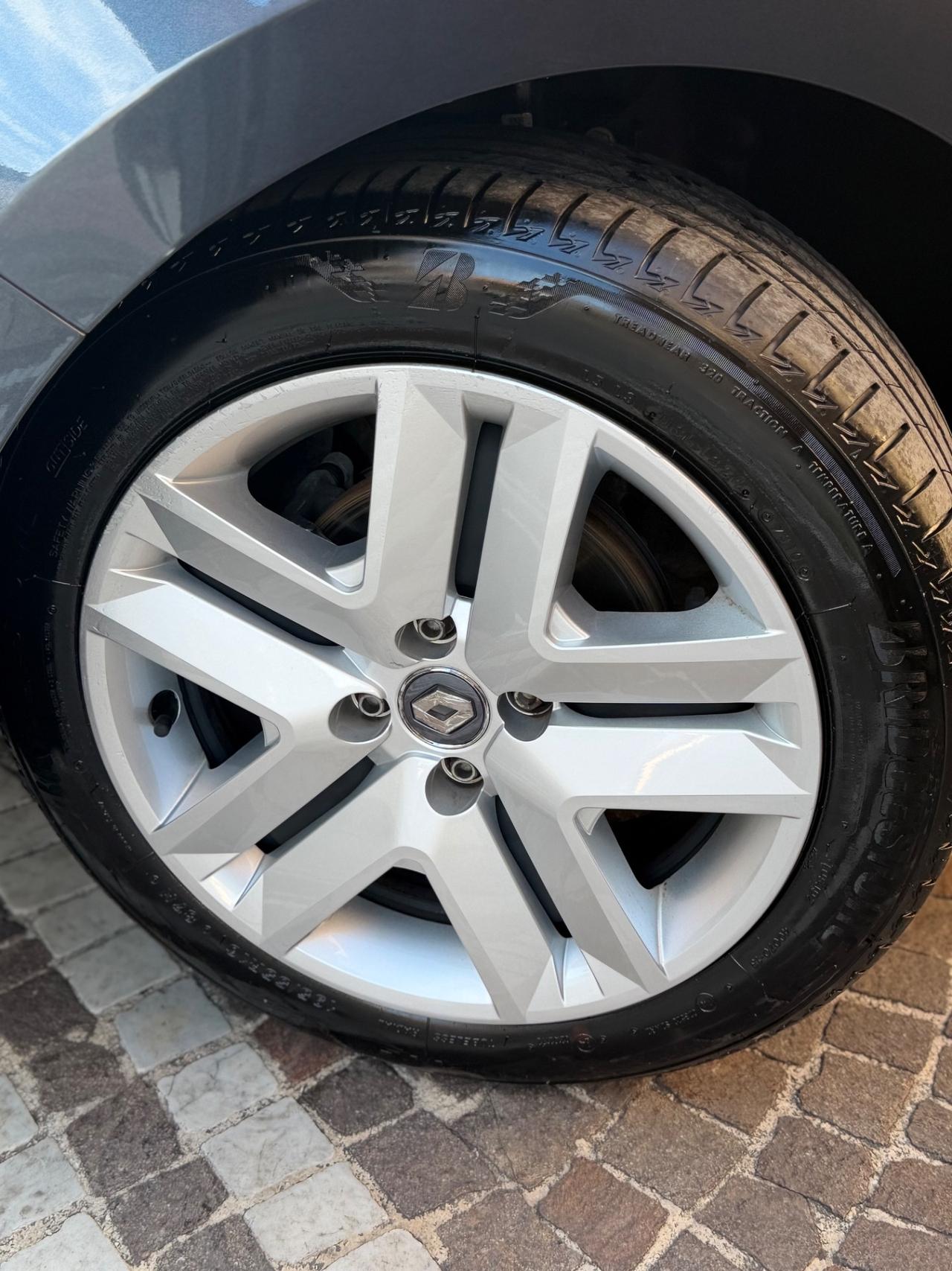 Renault Clio TCe 90CV Equilibre