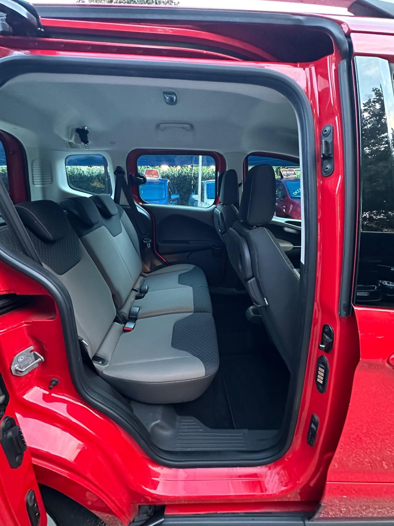 Ford Tourneo Courier 1.0 EcoBoost 100 CV Plus