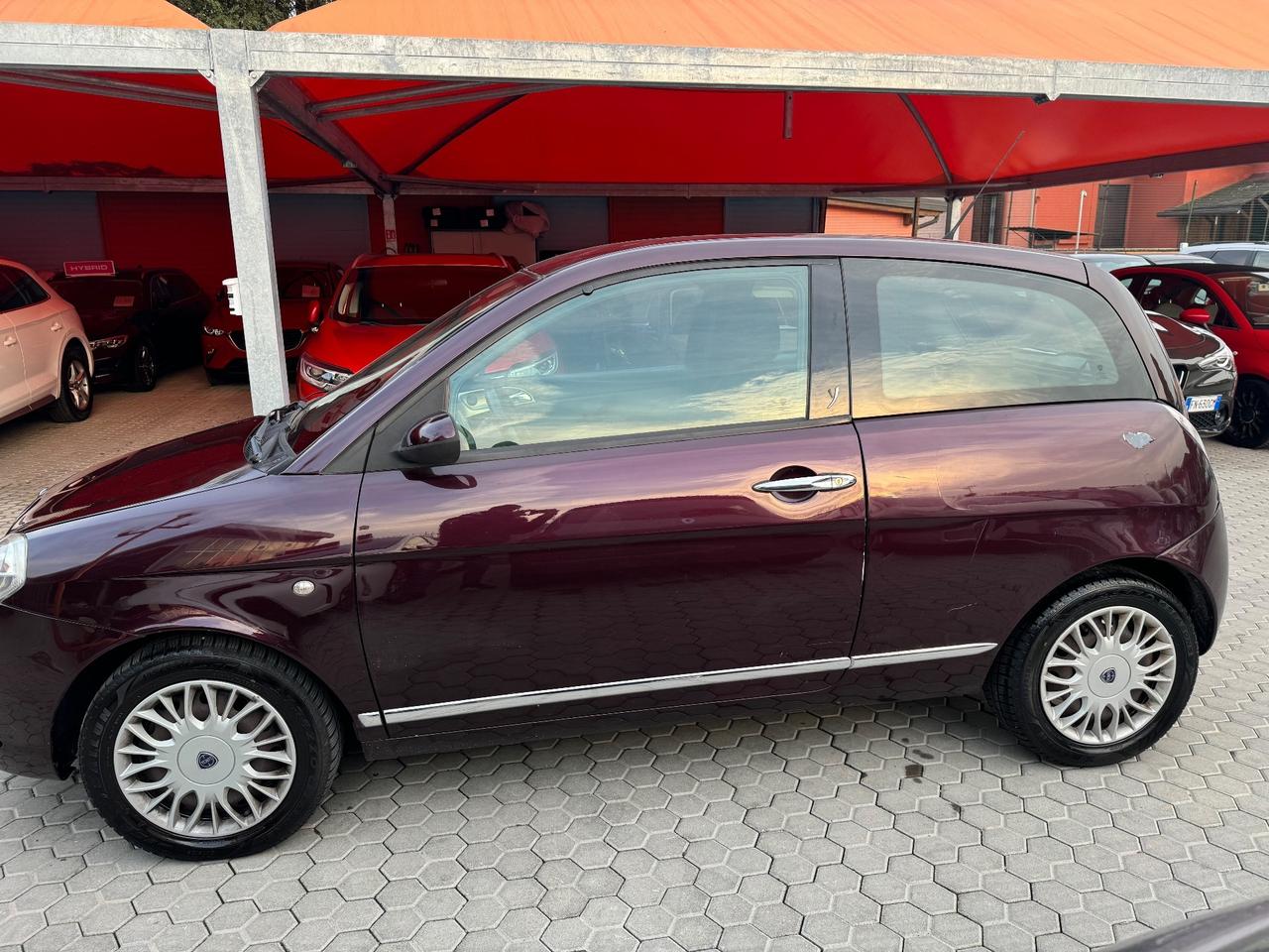 Lancia Ypsilon ADATTA A NEOPATENTATI 1.2 Argento