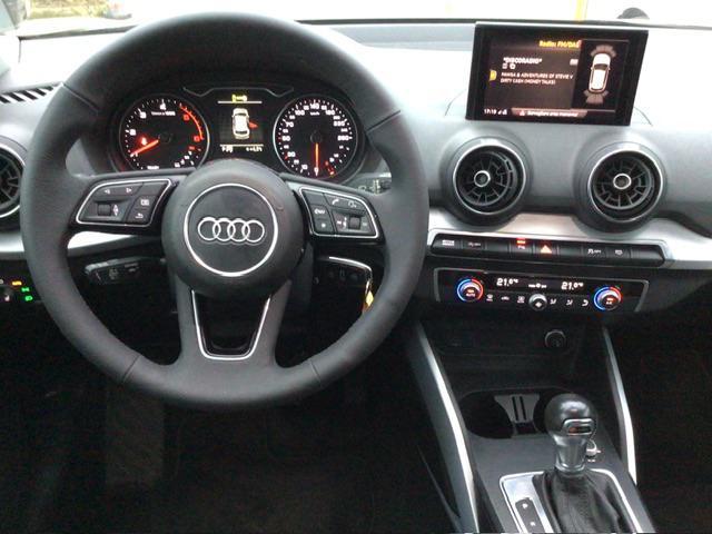 AUDI Q2 30 TDI S tronic Identity Black