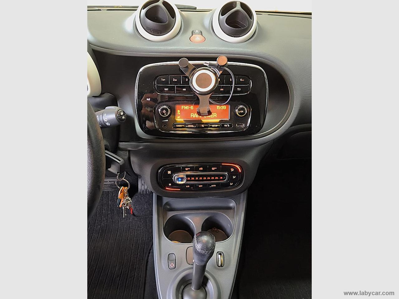 SMART fortwo 70 1.0 twinamic AUTOM*2017