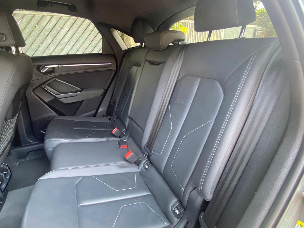 Audi Q3 35 TDI S tronic line edition