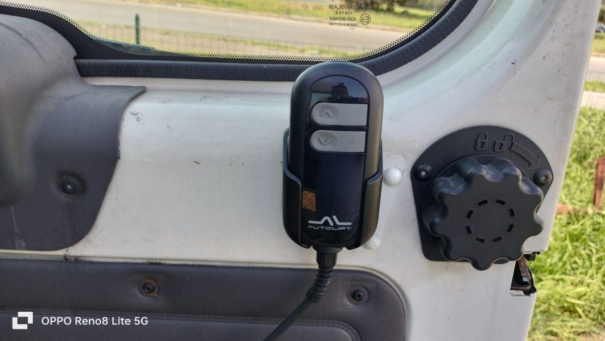 FORD - Transit; TRASPORTO DISABILI