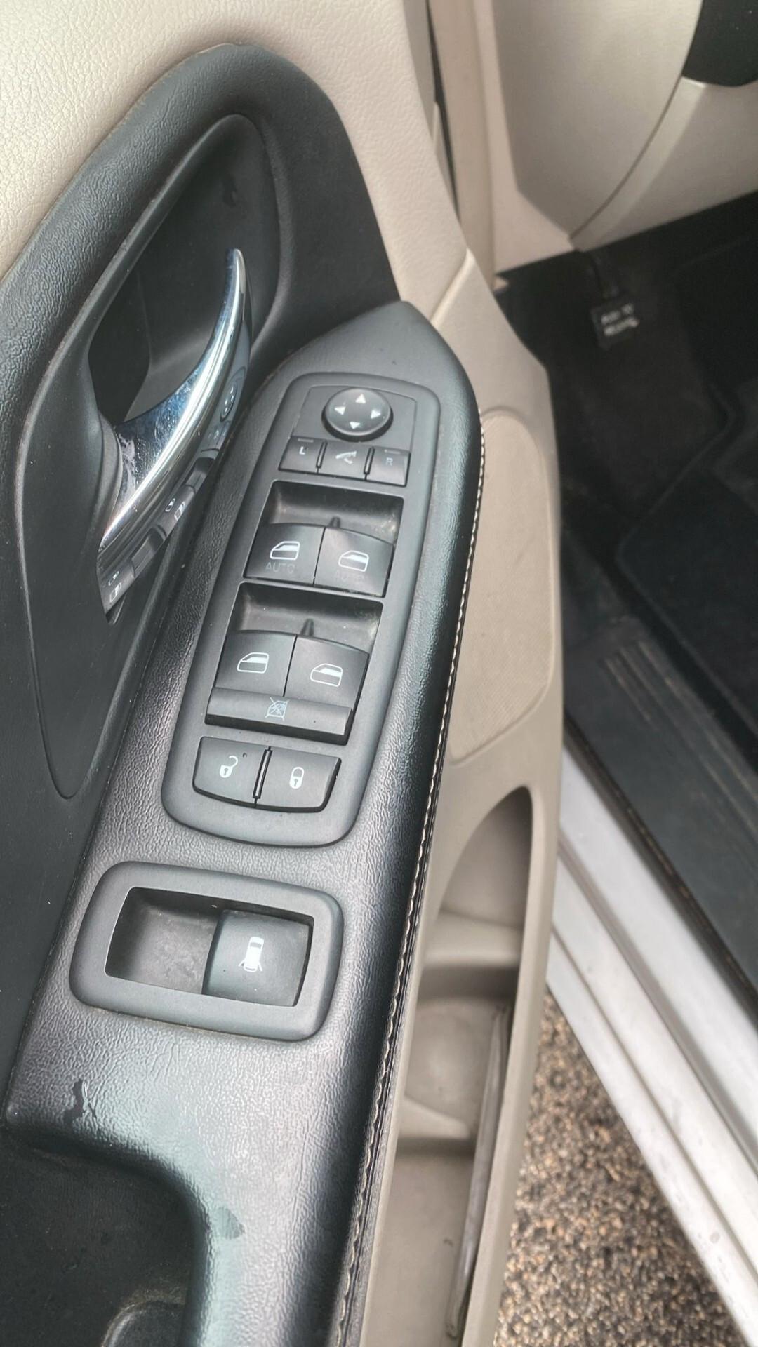 Lancia Voyager 2.8 Turbodiesel Platinum 163 CV