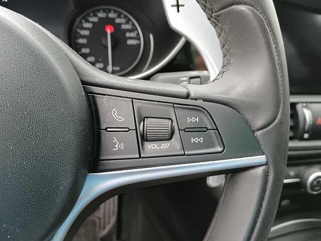 Alfa Romeo Giulia 2.2 Turbodiesel 180 CV AT8 Sport Edition - MOTORE FUSO