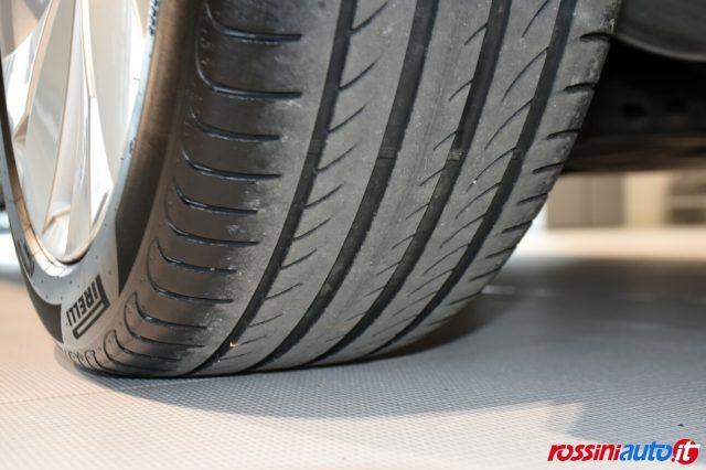 VOLKSWAGEN Golf Variant 1.5 ETSI 131 CV DSG STYLE + NAVI