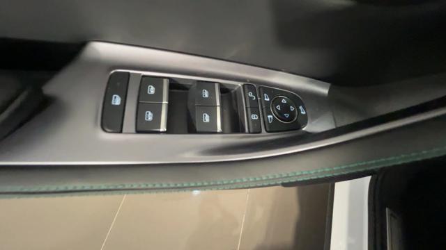 BYD Seal U DMi 1.5 218 CV PHEV Boost - TETTO!