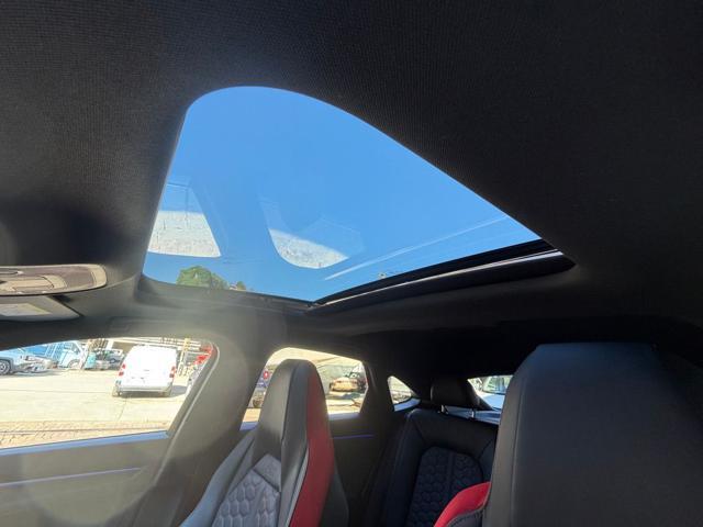 AUDI RS Q3 SPB quattro S tronic