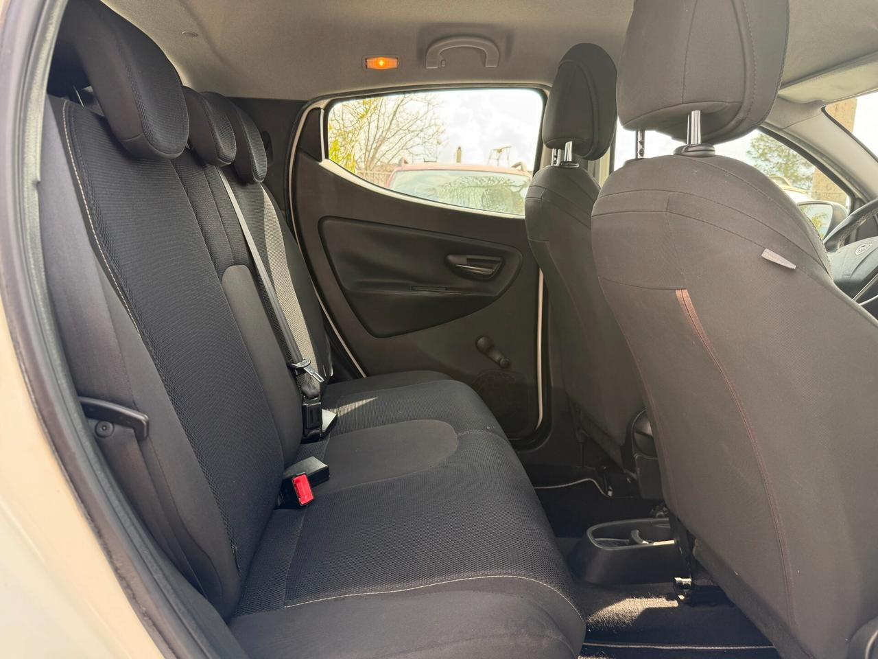 LANCIA YPSILON S MOMODESIGN 2014 1.2 BENZINA 69 CV