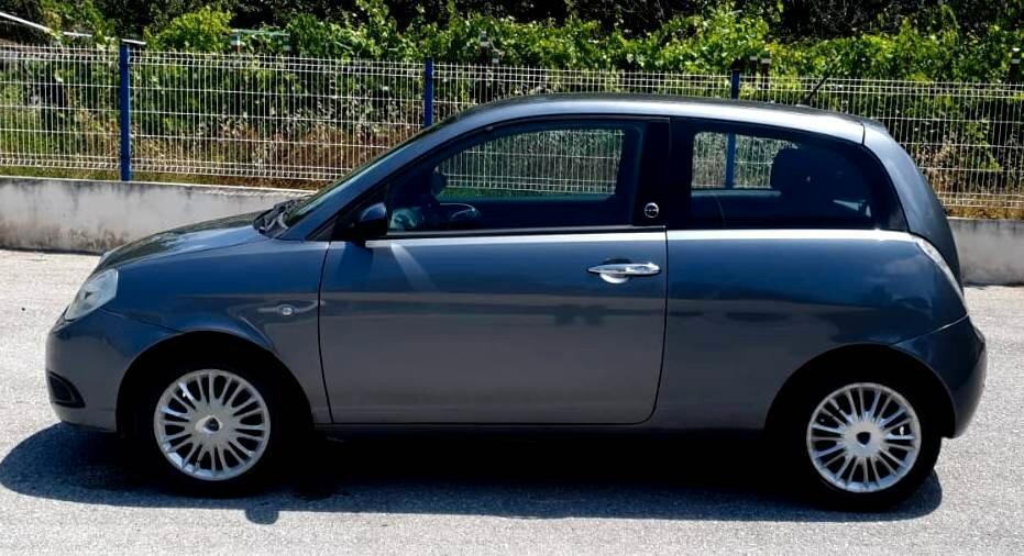 Lancia Ypsilon 1.4 Platino Ecochic GPL