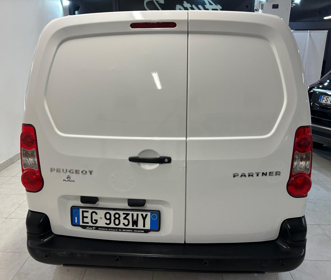 Peugeot partner 1.6hdi 66kw 2011