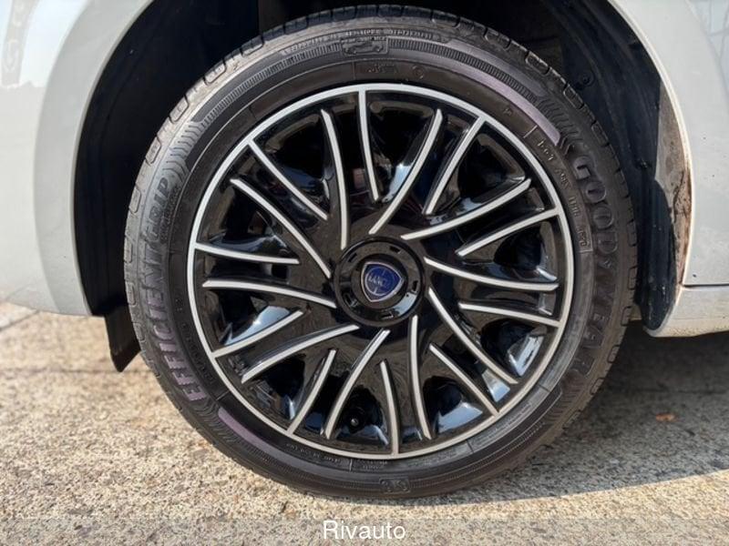 Lancia Ypsilon Ypsilon 1.0 FireFly 5 porte S&S Hybrid Ecochic Gold