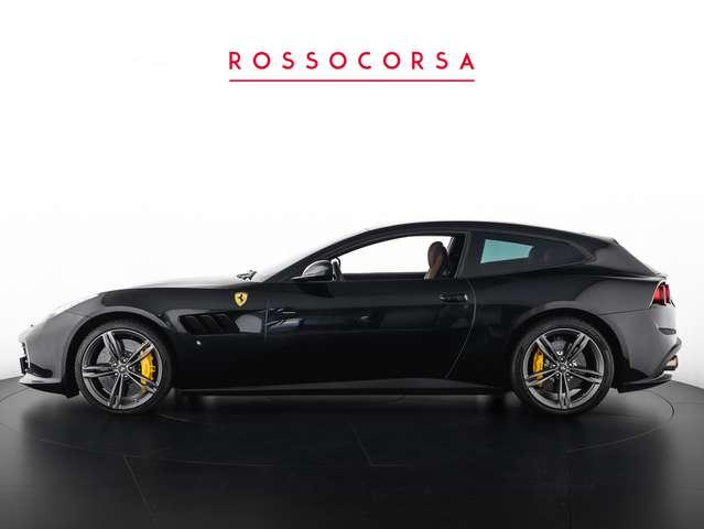 Ferrari GTC4 Lusso V12