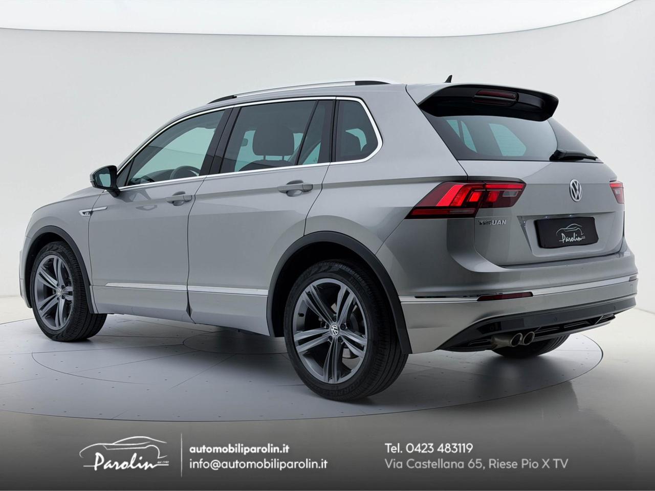 Volkswagen Tiguan 1.6 tdi Sport R-Line LED-CarPlay-19''