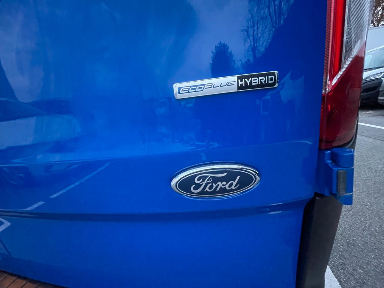 Ford Transit Custom 300 .20 tdci MHEV 170cv Trend L2H1 E6.2