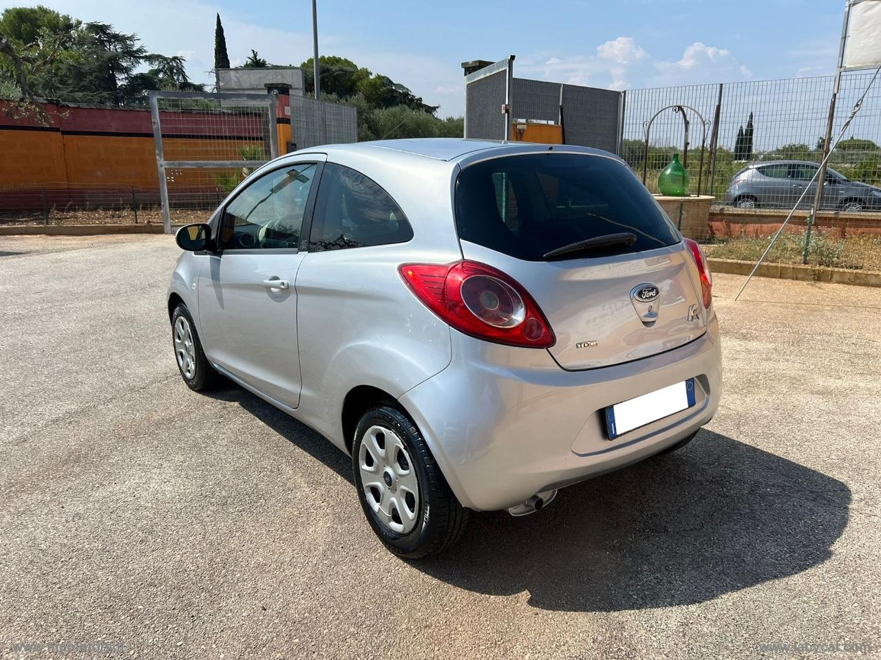 FORD KA TITANIUM 1.3 TDCi 75 CV