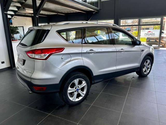 FORD Kuga 2.0 TDCI 140 CV 2WD Titanium