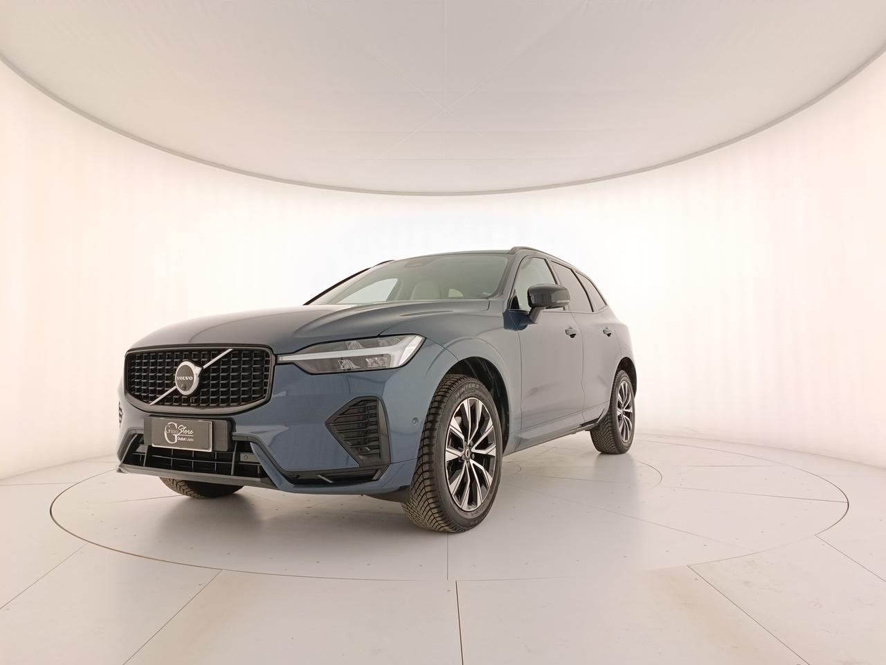VOLVO XC60 2.0 b5 Plus Dark awd auto