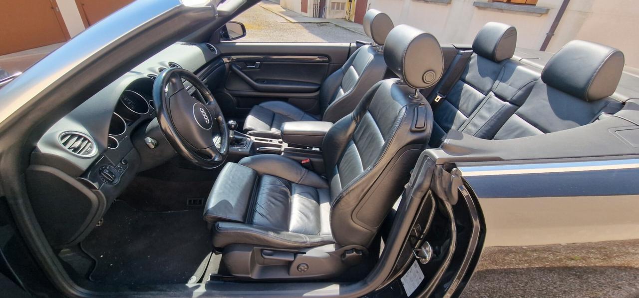 Audi A4 Cabriolet 2.5 V6 TDI cat