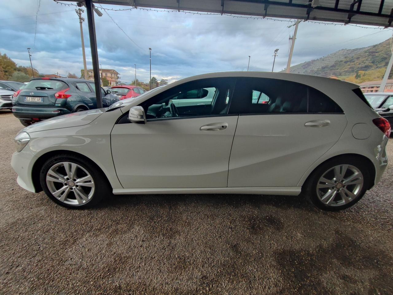 Mercedes-benz A 180 d Premium