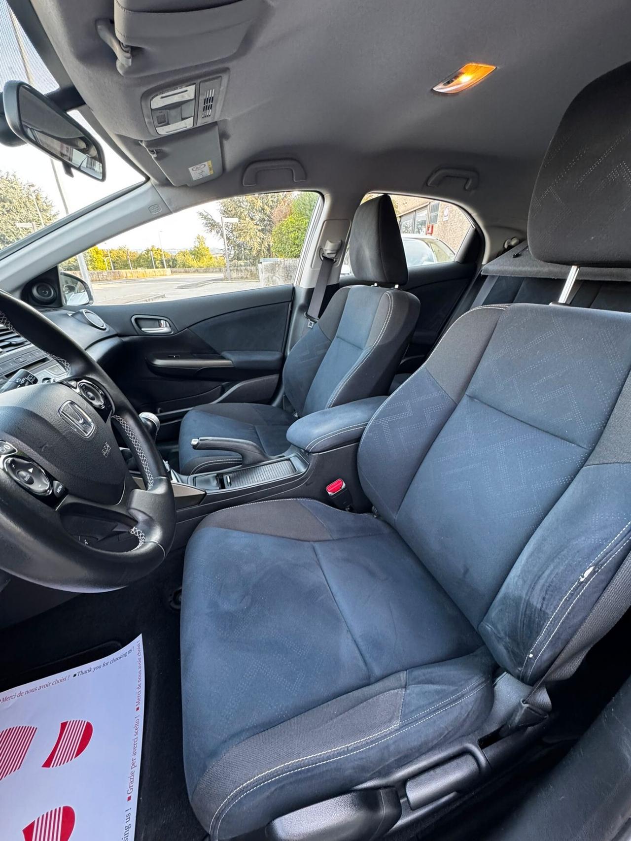 Honda Civic 1.4 i-VTEC Sport