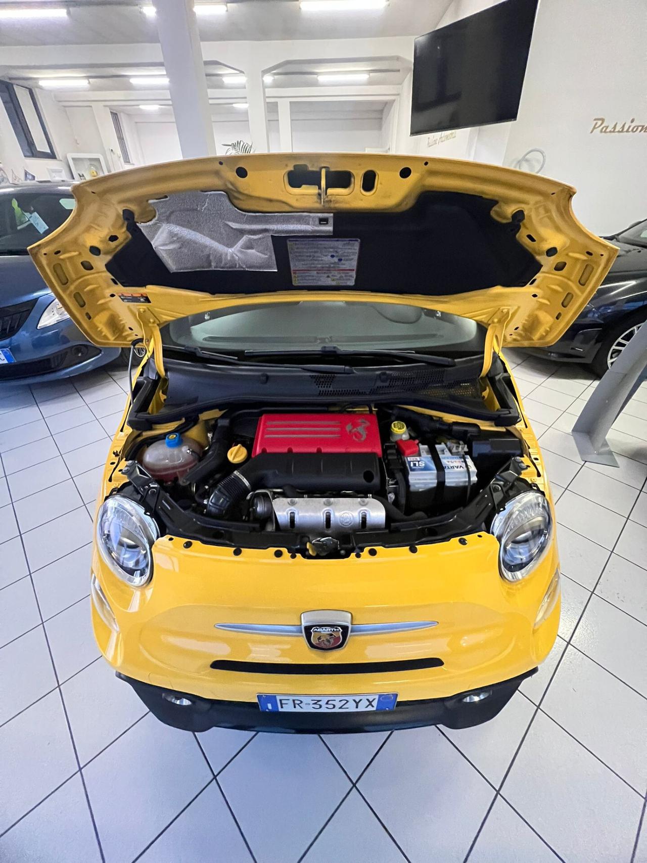 Abarth 595 1.4 Turbo T-Jet 160 CV Pista