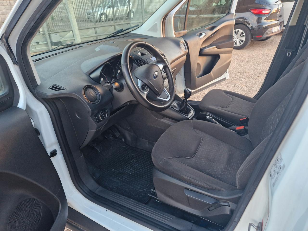 Ford Courier 1.5 dCi 95cv