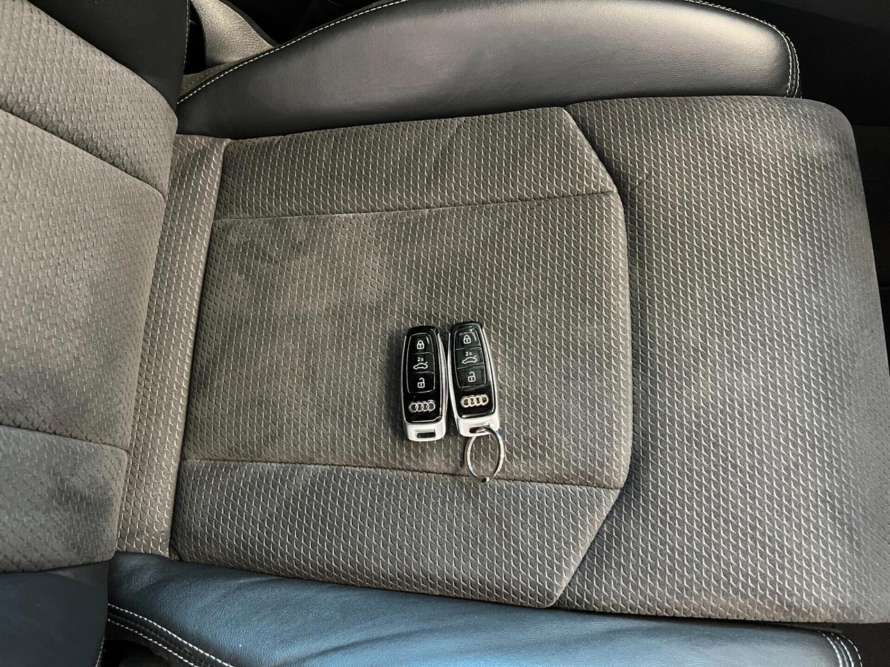 Audi Q8 45 TDI S LINE TETTO-FULL-BLACK