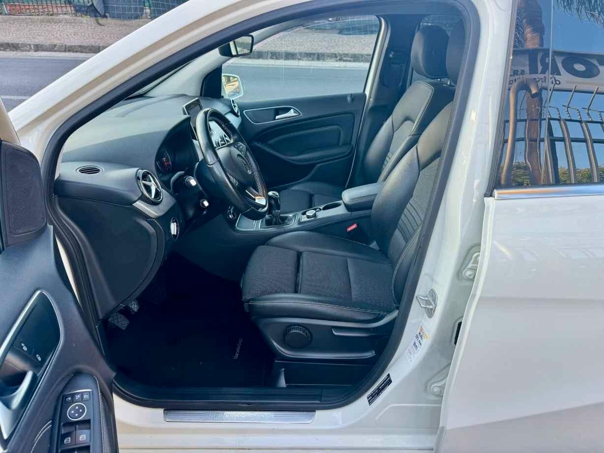 MERCEDES CLASSE B 180 D 1.5 PREMIUM