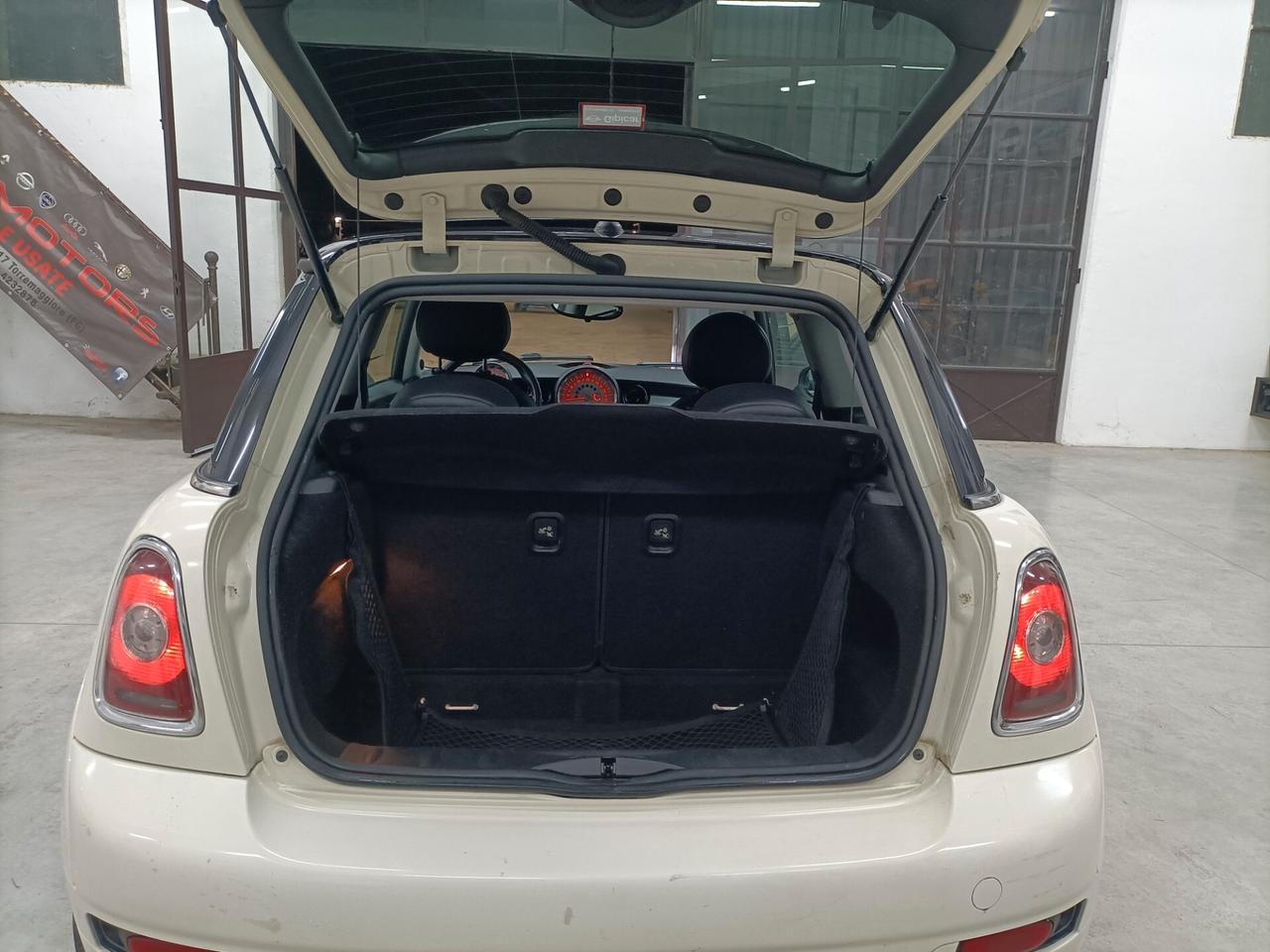 Mini 1.6 Cooper D 109 CV - 2009