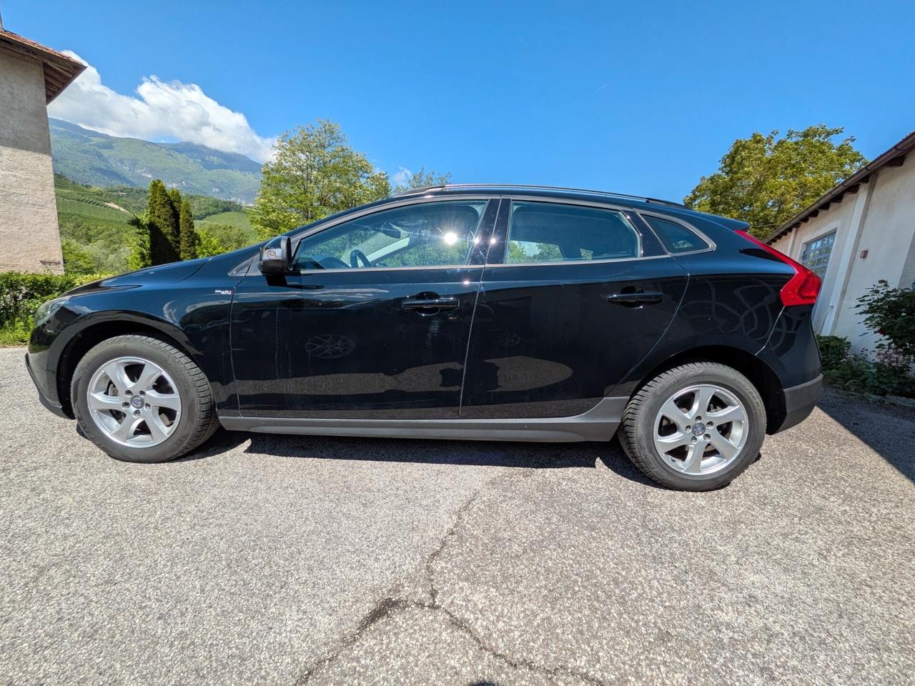 VOLVO V40 CROSS COUNTRY 2.0 120CV