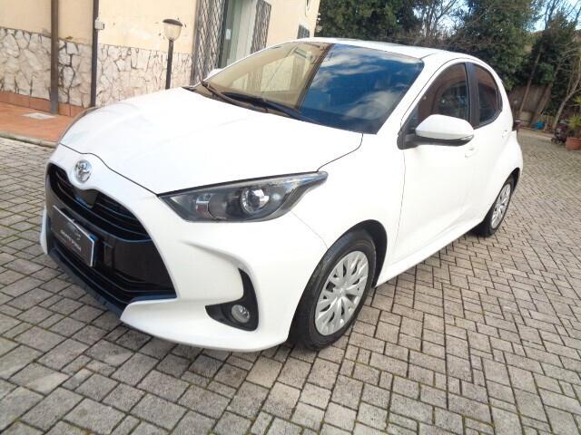 Toyota Yaris 1.0 5 porte Active 72 CV NESSUN VINCOLO DI FINANZIAMENTO