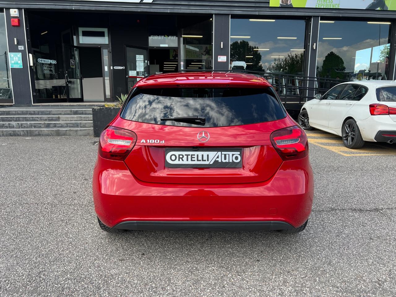 MERCEDES-BENZ A 180 d Sport NEPATENTATI