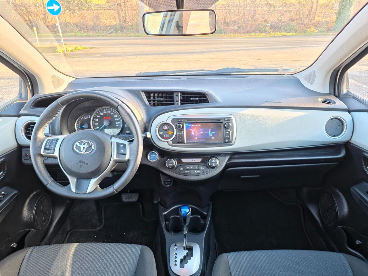 Toyota Yaris 1.5 Hybrid 5 porte Lounge 2014-E5B Automatico NEO