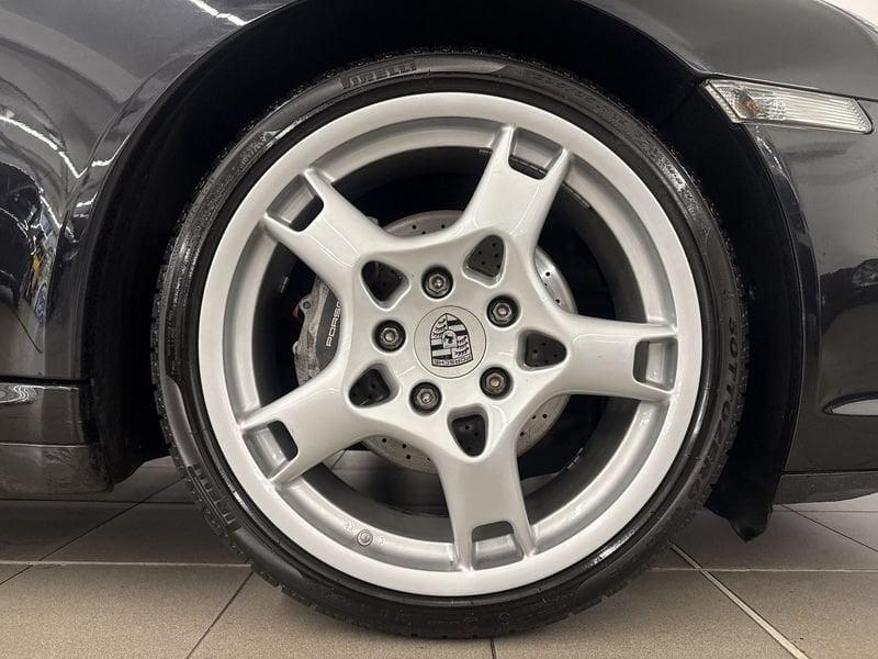 Porsche 911 911 Carrera 4 Coupé