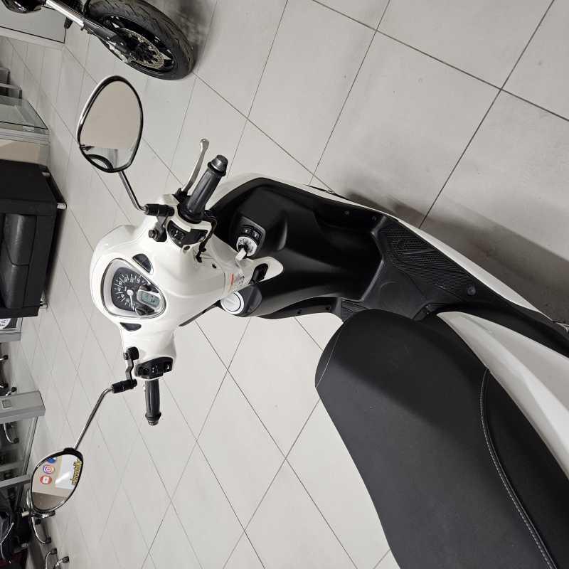 Yamaha D'Elight 125 - 2024