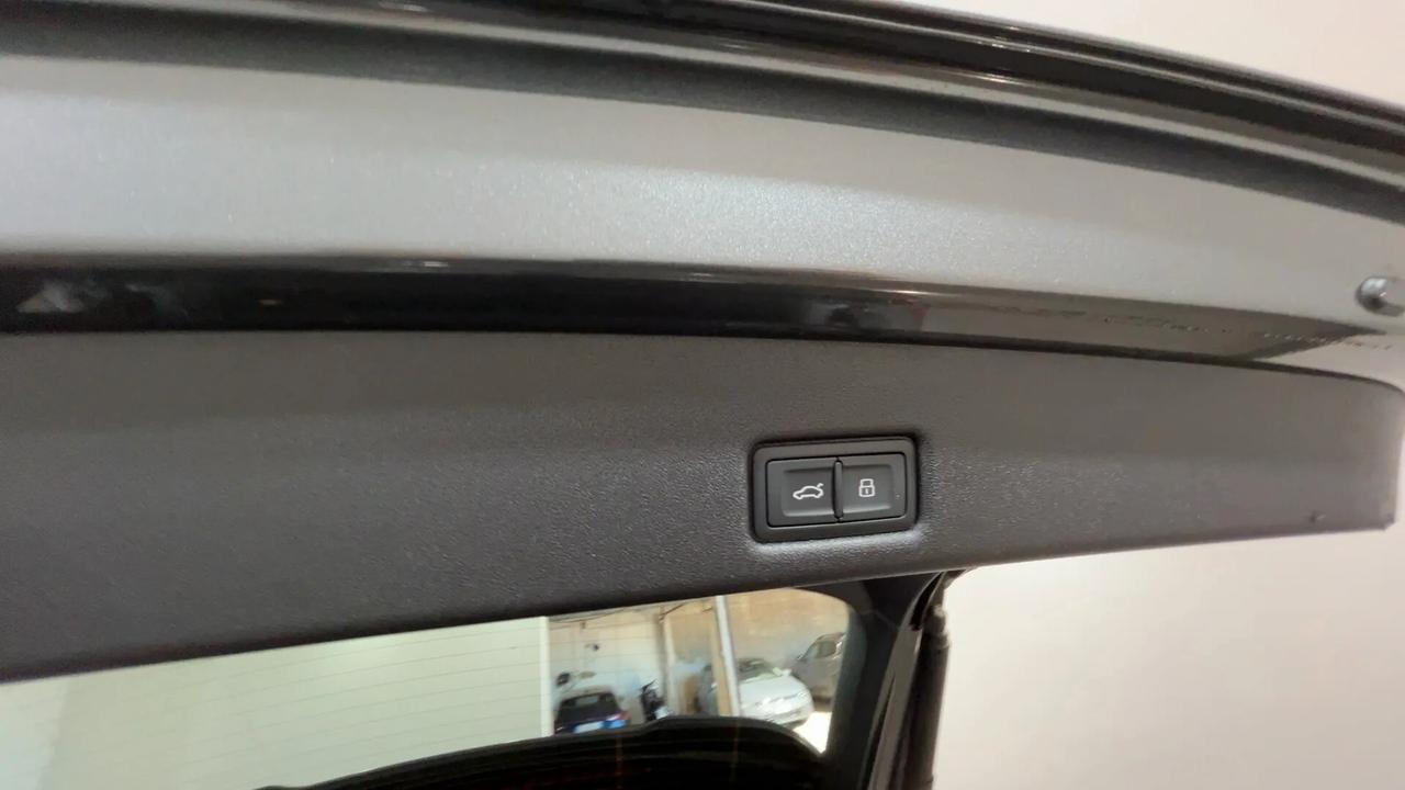 Audi Q5 TDi 150 kW mHEV+ S tronic quattro Launch edition line