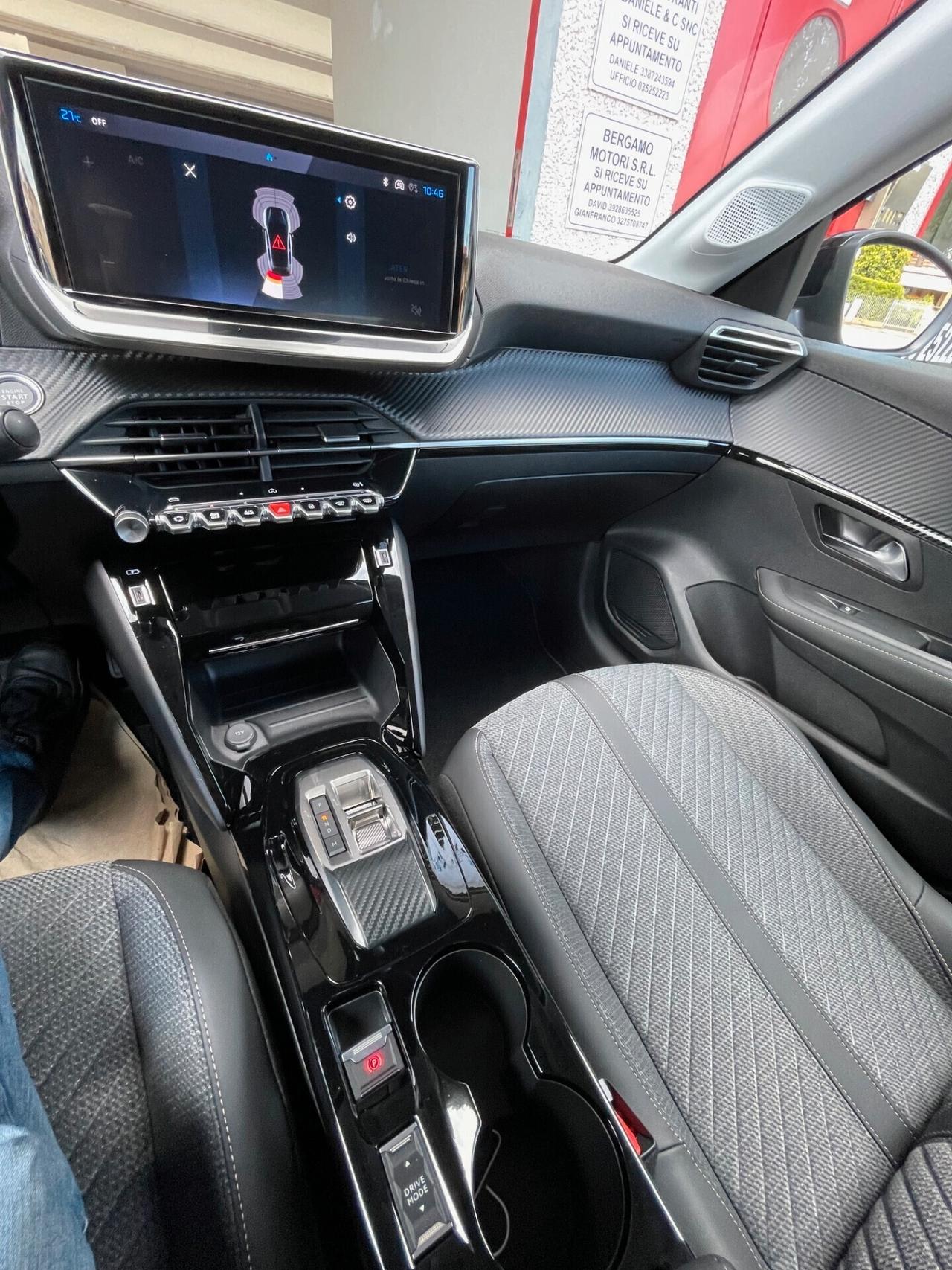 Peugeot 208 1.2 hybrid Allure 100cv e-dcs 6
