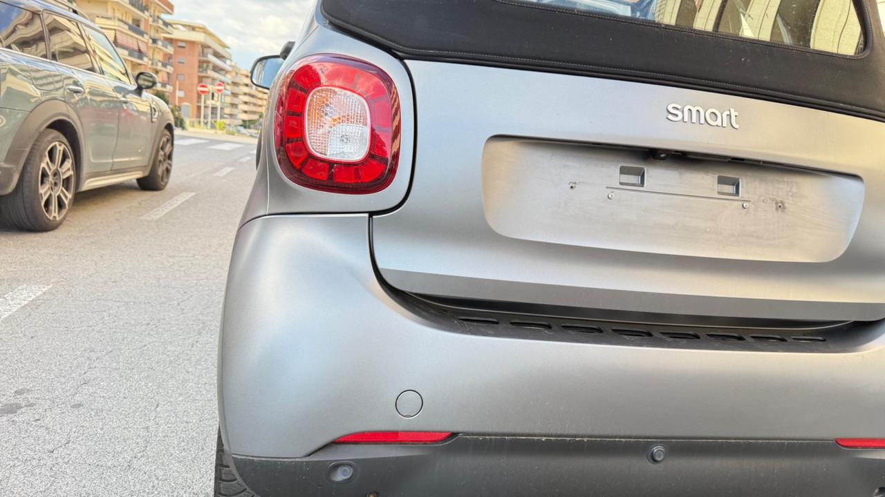 Smart ForTwo 90 0.9 T twinamic cabrio Prime LED NAVI KAMERA BRACCIOLO PELLE CERCHI 16 PDC BLUETOOTH