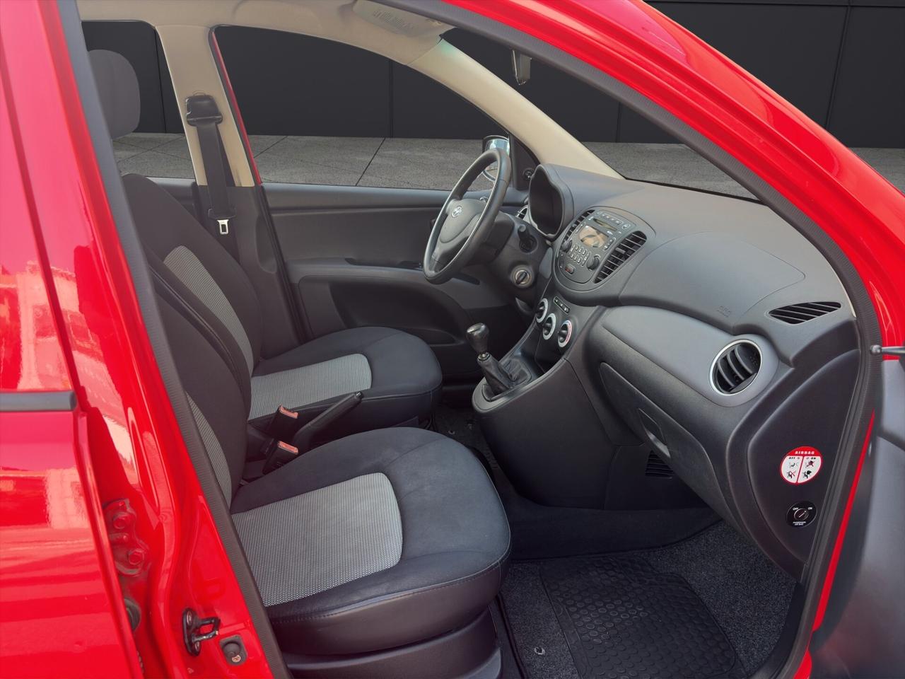 Hyundai i10 1.1 12V 67CV TUA A €88