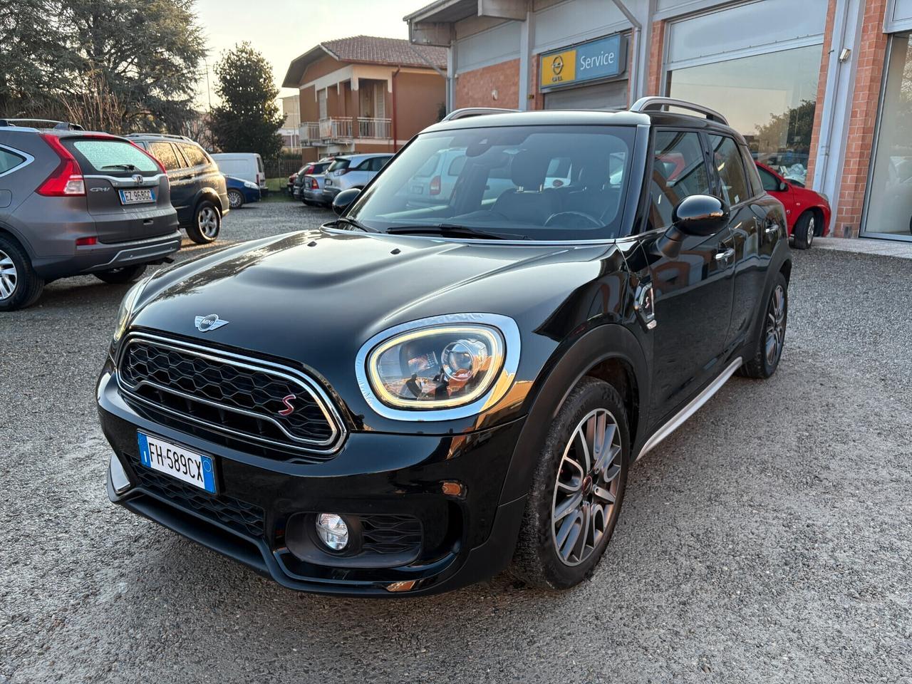 Mini Countryman 2.0 SD Hype Automatica-Unico Prop