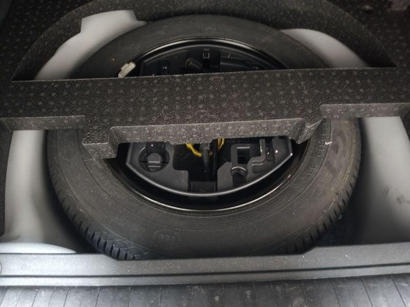 Peugeot 2008 PureTech 82 Active EURO 6B