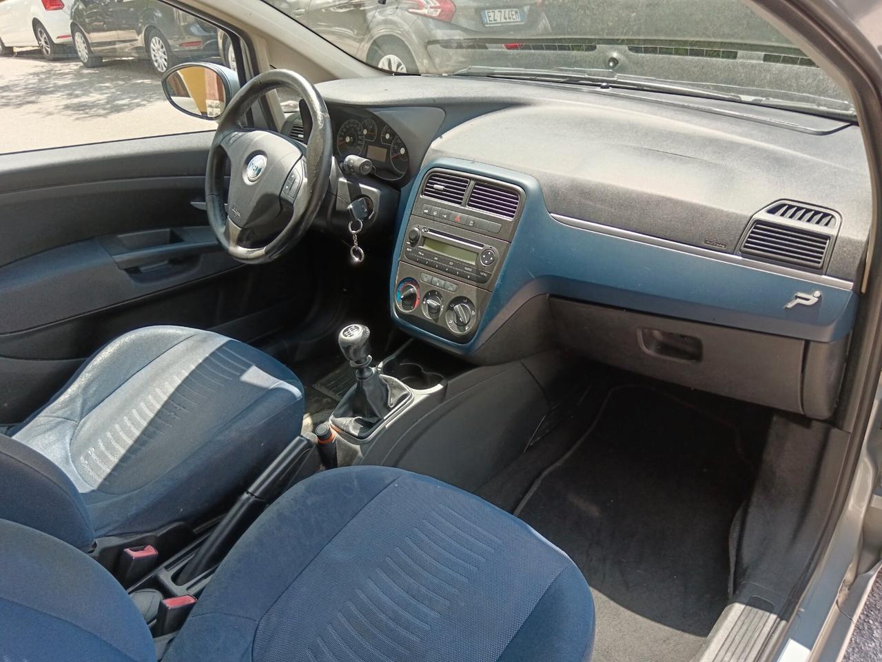 Fiat Grande Punto 1.3 MJT 90CV AUTOCARRO 4 POSTI