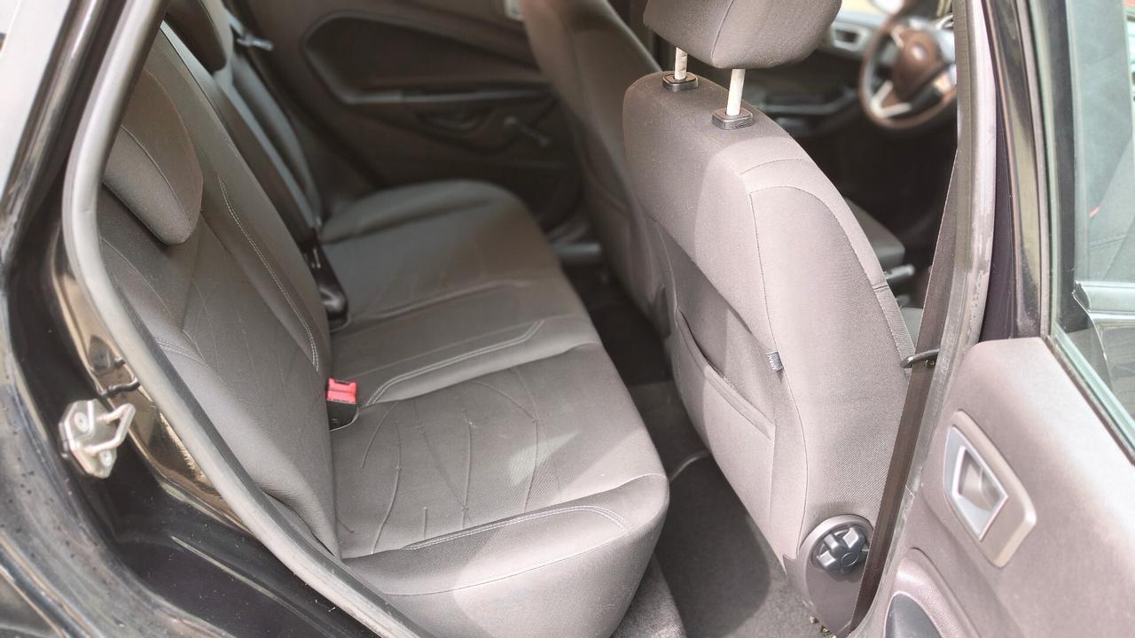 Ford Fiesta 1.5 TDCi 75CV 5p Titanium